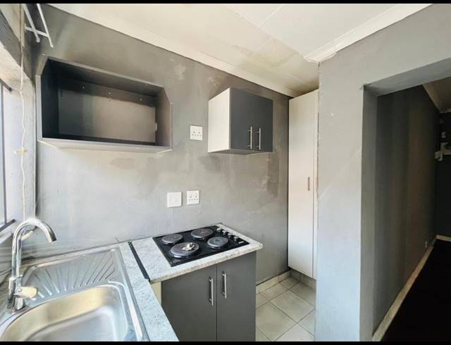 1 BEDROOM PROPERTY TO RENT IN PRIMROSE